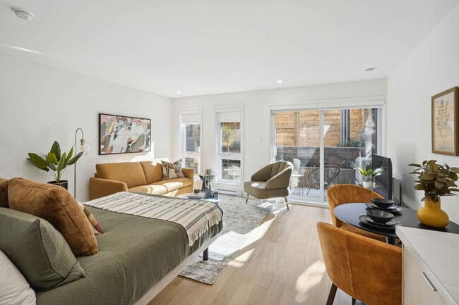 property at 2110 A Rue Bercy