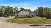 8871 Lola Jeane Ln in Rogers, AR - Foto de edificio - Building Photo