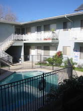 Regency Park Apartments in Canoga Park, CA - Building Photo - Building Photo