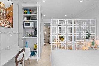700 Biltmore Way in Coral Gables, FL - Building Photo - Building Photo