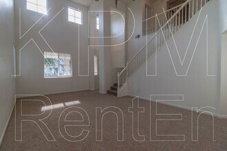 3807 Spring Meadow Ln in Stockton, CA - Building Photo - Building Photo
