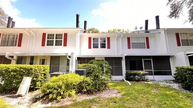 5167 Lazy Oaks Dr in Winter Park, FL - Building Photo - Building Photo