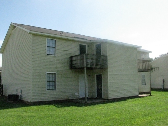 105 Carmine Cir in Madison, AL - Foto de edificio - Building Photo