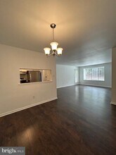 4606 Aberdeen Dr in Mount Laurel, NJ - Building Photo - Building Photo