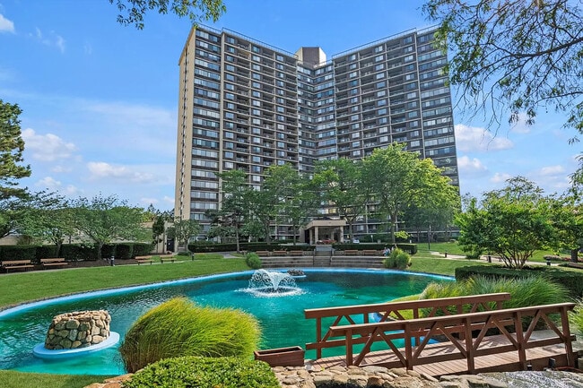 property at 1 Bay Club Dr