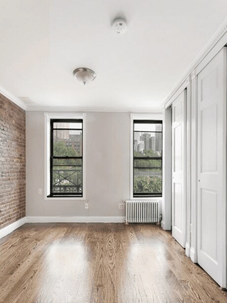 697 10th Ave, Unit APT 3FN in New York, NY - Building Photo