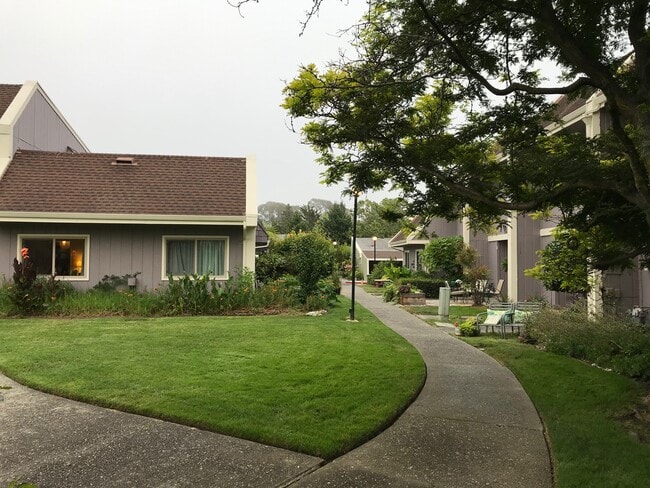 149 Harbor Oaks Cir
