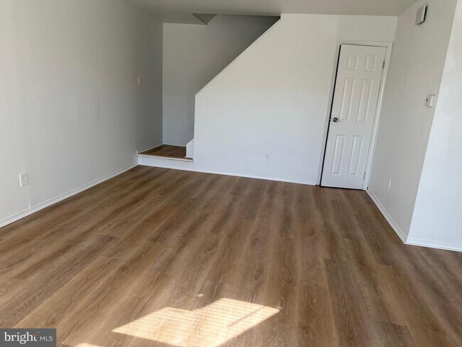 3850 Woodhaven Rd in Philadelphia, PA - Building Photo - Building Photo