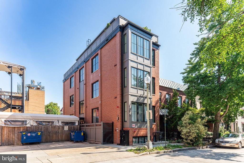 1775 Swann St NW in Washington, DC - Building Photo