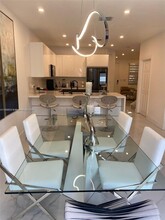 8779 NW 98th Ave in Doral, FL - Building Photo - Building Photo