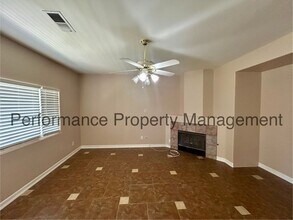9815 Metherly Hill Rd in Bakersfield, CA - Building Photo - Building Photo