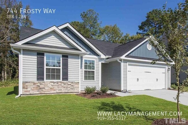 744 Frosty Way in Zebulon, NC - Building Photo - Building Photo