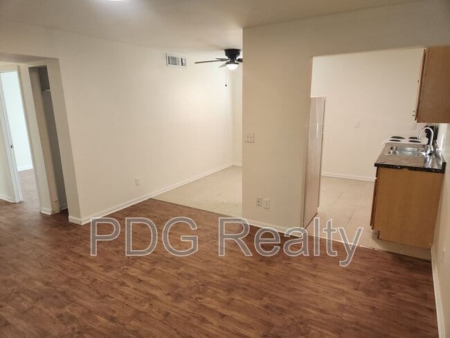 property at 2009 Terril Ln