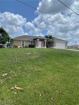 2007 NW 6th Terrace in Cape Coral, FL - Building Photo