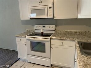 2971 Dunbar St in Ft. Myers, FL - Building Photo - Building Photo