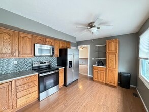 911 Sunset Dr in Covington, IN - Building Photo - Building Photo