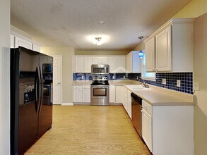 104 Trailing Oak Trl in Clayton, NC - Building Photo - Building Photo