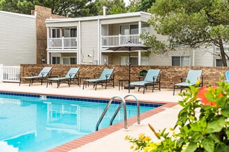 Woodberry Forest in Virginia Beach, VA - Foto de edificio - Building Photo