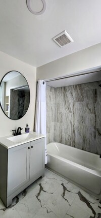 215 S Mount St photo'