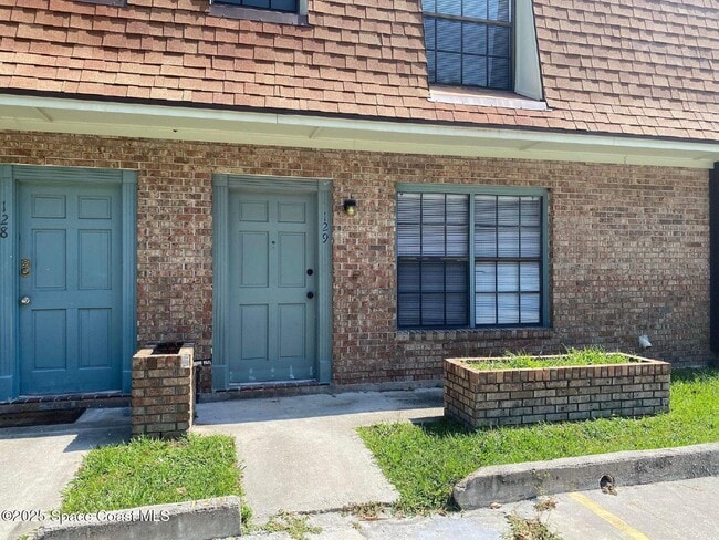 property at 1300 Arlington Ln NE