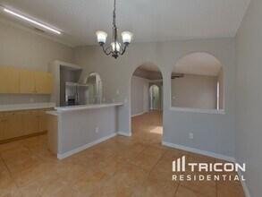 10440 Coconut Grove Ln in Orlando, FL - Foto de edificio - Building Photo