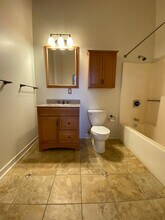 5850 Centre Ave in Pittsburgh, PA - Building Photo - Building Photo