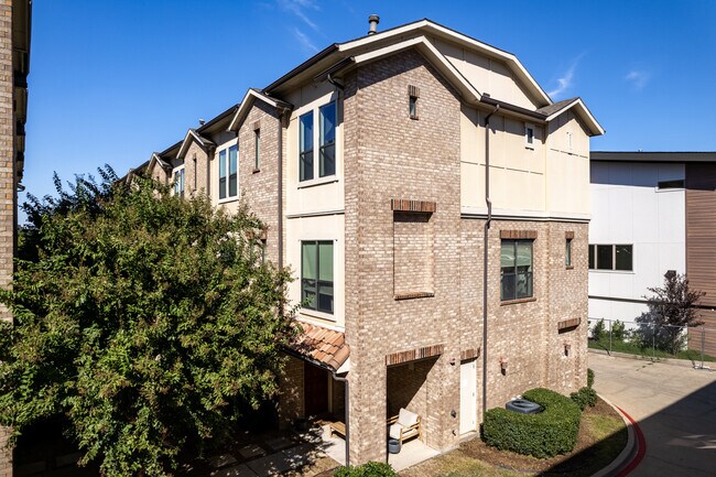 Citta Park in Dallas, TX - Building Photo - Building Photo