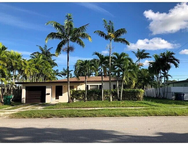 property at 14321 Boggs Dr