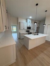 13711 Biggs St in Dallas, TX - Building Photo - Building Photo