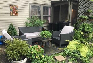 3026 Park Pl, Unit Coach House in Evanston, IL - Foto de edificio - Building Photo