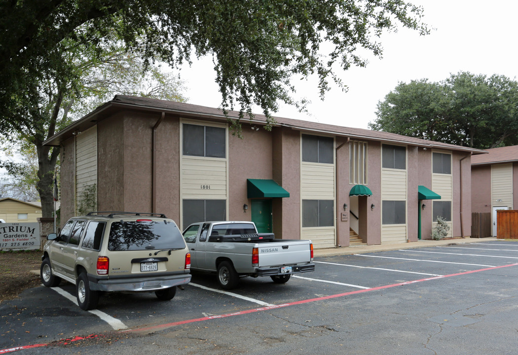 Atrium Gardens At Fielder Road in Arlington, TX - Building Photo