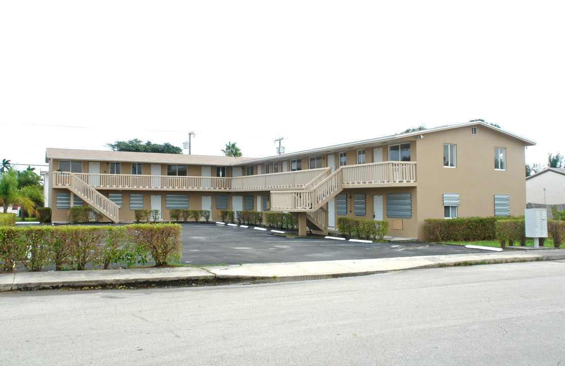 1502 S N St in Lake Worth, FL - Building Photo