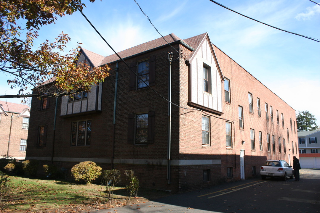 361 Alden Ave in New Haven, CT - Foto de edificio