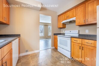 40 McDougall Dr in Thorold, ON - Building Photo - Building Photo