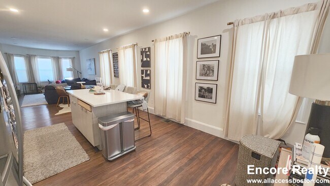 property at 8 Nonantum St