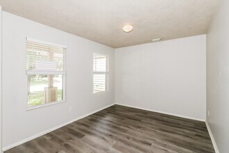 19710 Rocky Shores Dr in Tomball, TX - Building Photo - Building Photo