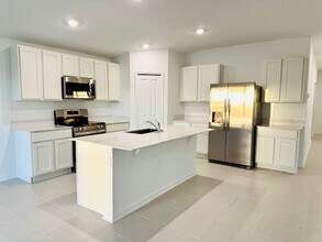 4709 Katrina Dr in Haines City, FL - Building Photo - Building Photo