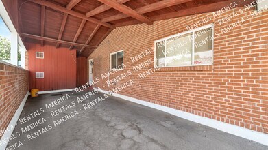 2212 E La Mirada St in Tucson, AZ - Building Photo - Building Photo