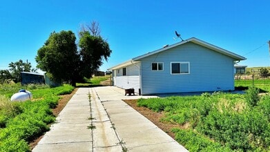4100 Horseshoe Dr in Strasburg, CO - Building Photo - Building Photo