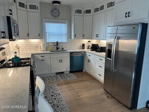 102 New Jersey Ave in Point Pleasant Beach, NJ - Building Photo - Building Photo