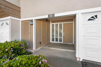 22152 Caminito Vino in Laguna Hills, CA - Building Photo - Building Photo