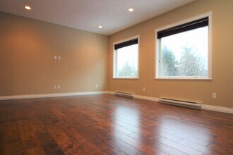 6970 Wright Rd in Sooke, BC - Building Photo - Building Photo