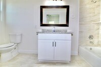 3419 Redbud St photo'