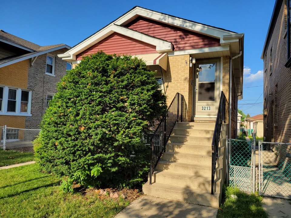 3213 Cuyler Ave-Unit -3213 in Berwyn, IL - Building Photo