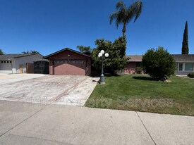 930 Graywood Cir in Stockton, CA - Building Photo