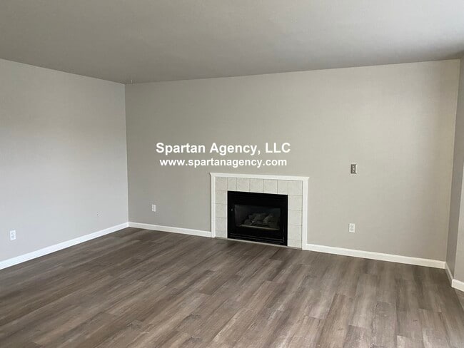 101 Whitley St NW in Orting, WA - Building Photo - Building Photo