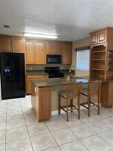 1140 Juniper Ct in Tavares, FL - Building Photo - Building Photo