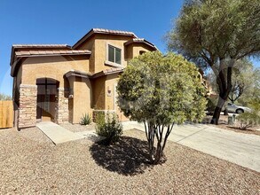 8353 N Albany Ave in Tucson, AZ - Building Photo - Building Photo