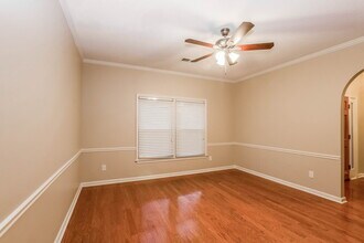8853 Dewberry Ln in Memphis, TN - Foto de edificio - Building Photo
