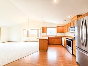 4619 200th St NE in Arlington, WA - Foto de edificio - Building Photo